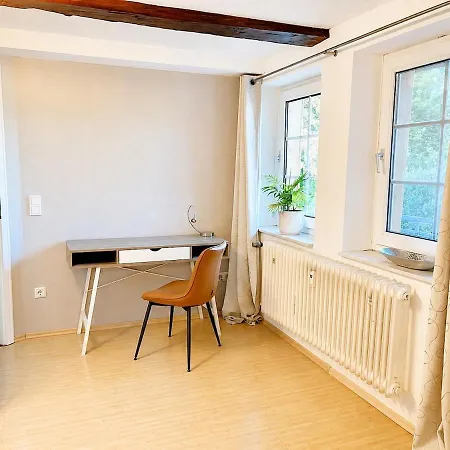 Appartement Wohnen In Der Mit Viel Ruhe *