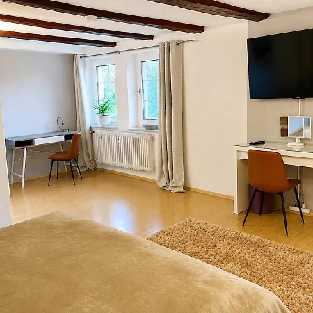 Wohnen In Der Mit Viel Ruhe Appartement